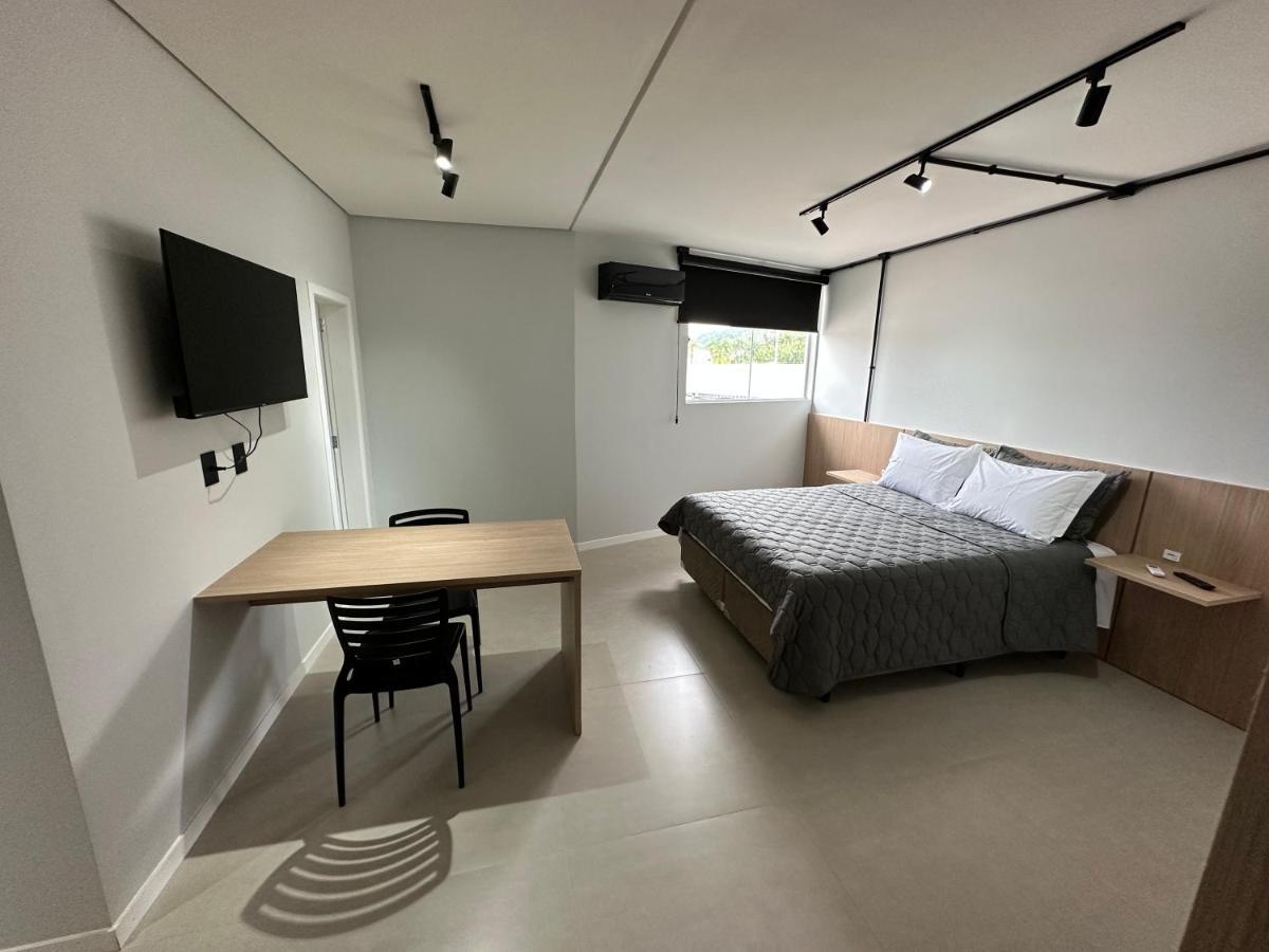 422 Apartment *