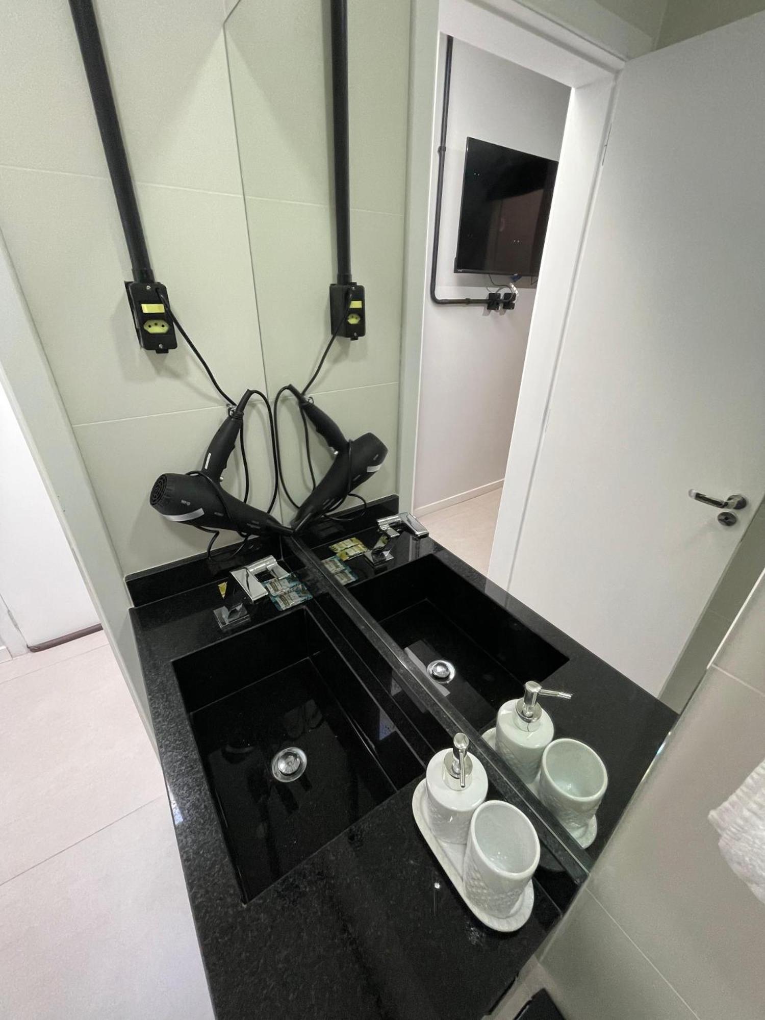 Apartment 422 *